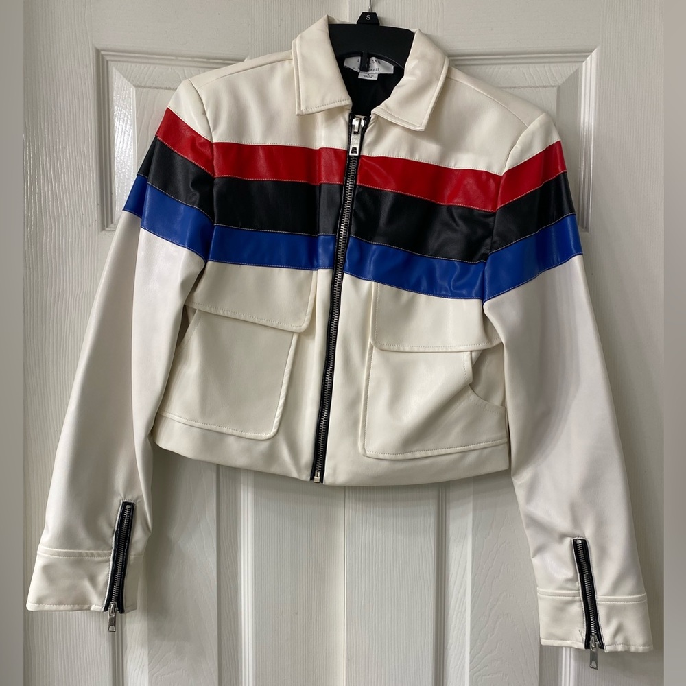 LABELRAIL X HANA CROSS Women's Striped Cropped Moto-Jacket